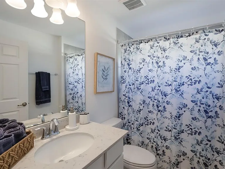 5721 Palmer Cir #201 — Photo 23