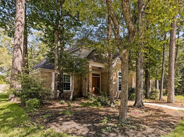 2 Windledge Pl, Spring, TX 77381