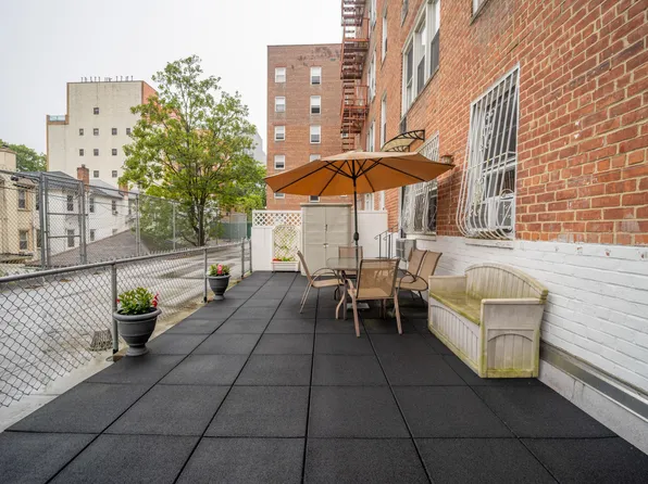 1625 Emmons Avenue image 16 of 21