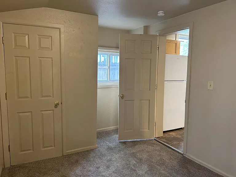 218 Whedbee St — Photo 12