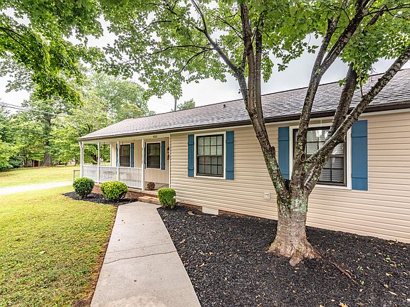 2nd image of 4600 Meadow Ct