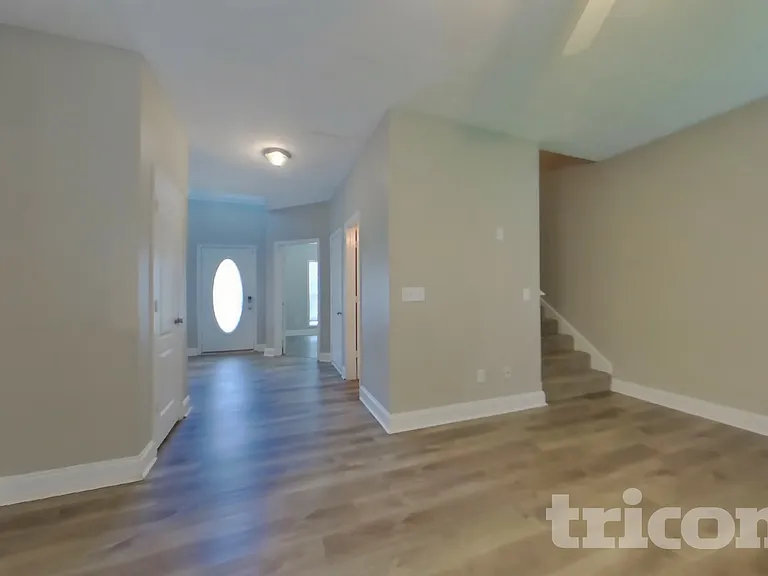 251 Indian Lake Trl — Photo 2