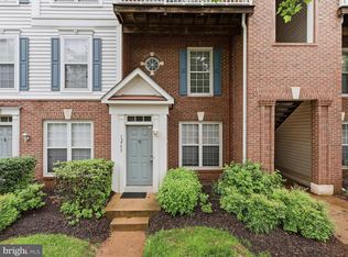 12753 Fair Ridge Dr #22, Fairfax, VA 22033