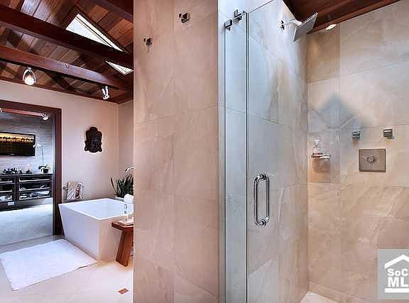 Spa Suite Shower