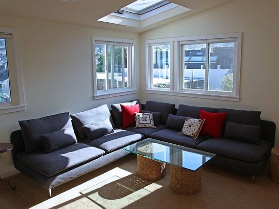 3rd image of 1134 Castro Street # Top Floor