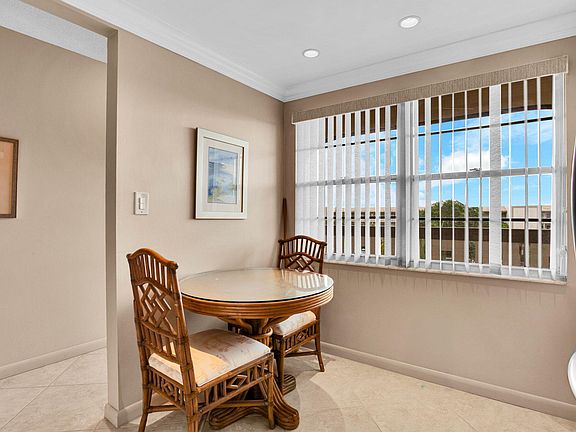 5th image of 3202 Portofino Pt #E4