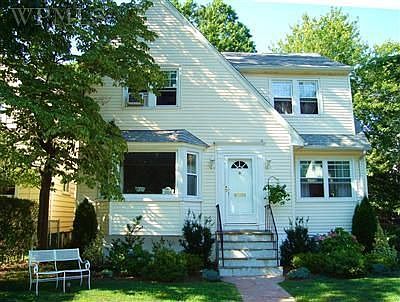 Open House 4/22 1-3 pm