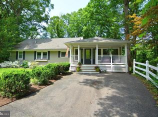 2 Revell Rd, Severna Park, MD 21146