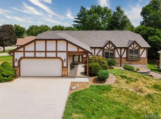 12 Meadow Crest Ct, Saint Charles, MO 63303