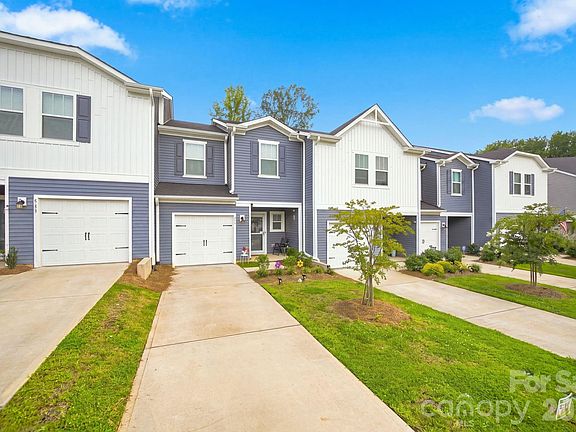 4th image of 837 Gerard Bay Dr