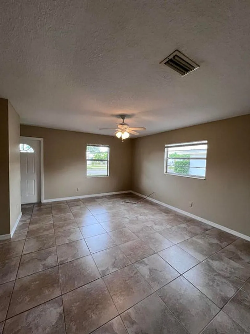 Single Family Home — Photo 2