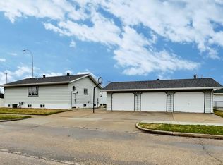 504 S Washington St, Bismarck, ND 58504