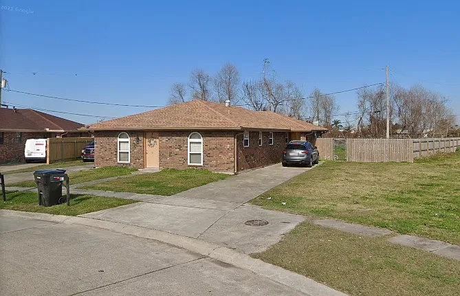 81 Phillip Ct