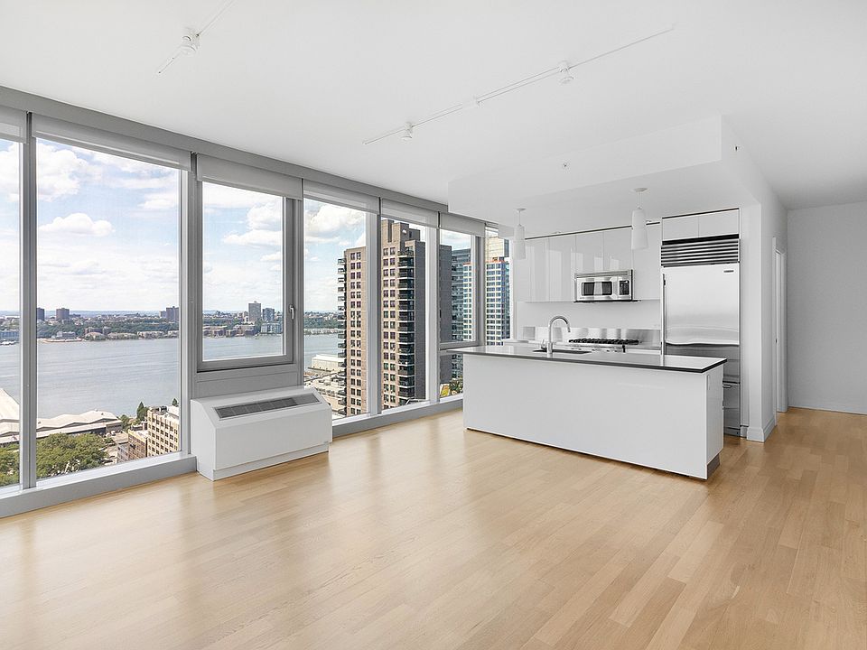 1st image of 554 W 54th St #23B