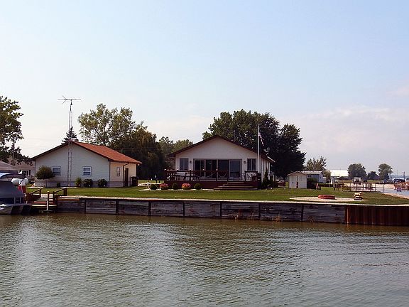 2nd image of 4535 Lake Superior Dr