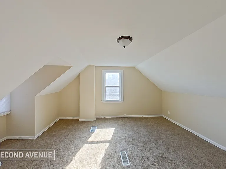 4772 Jefferson St — Photo 12
