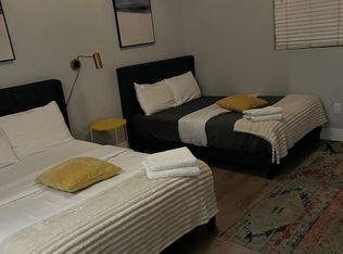 6833 Hinds Ave #1, North Hollywood, CA 91605