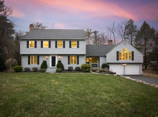 107 Brookmoor Rd, Avon, CT 06001