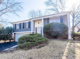 428 N Ashbury Ave, Bolingbrook, IL 60440