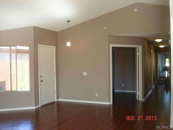 2nd image of 8464 Reseda Ave