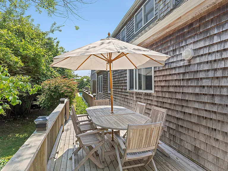 17 Old West Lake Dr — Photo 24
