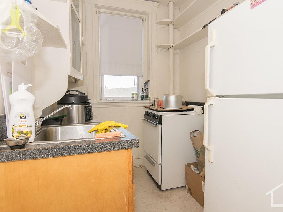 2nd image of 1178 Boylston St #24CA
