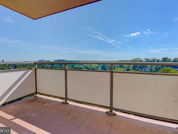 5th image of 5225 Pooks Hill Rd APT 1720S
