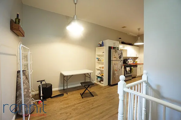 Rented by Rennit Inc. | media 54