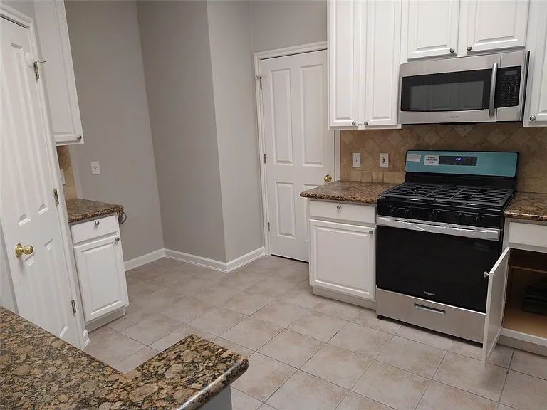 8706 Priest River Dr — Photo 13