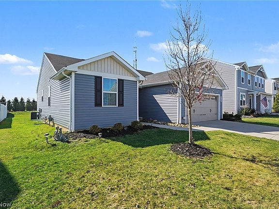 2nd image of 2682 Himelrigh Blvd
