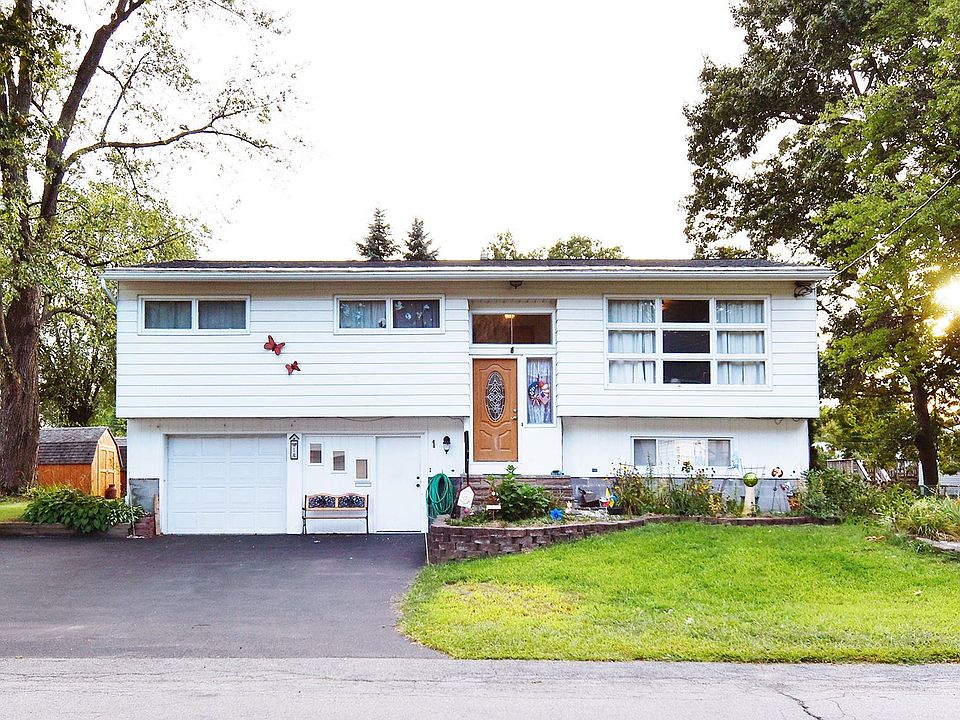 1st image of 1 Furlong Dr