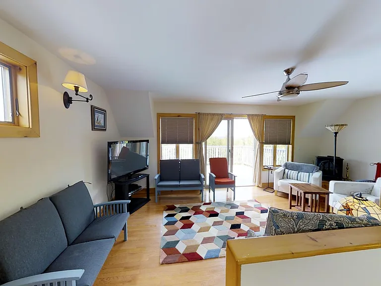Upper level living area.