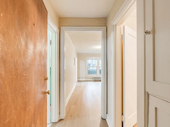 Roosevelt Apartments, 1729 12th Ave #1-001, Seattle, WA 98122