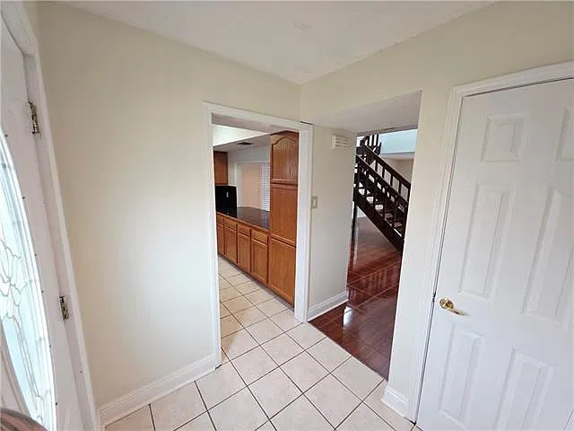 2 bed, 2.5 bath, 1520 sqft, $1,400 — Photo 2