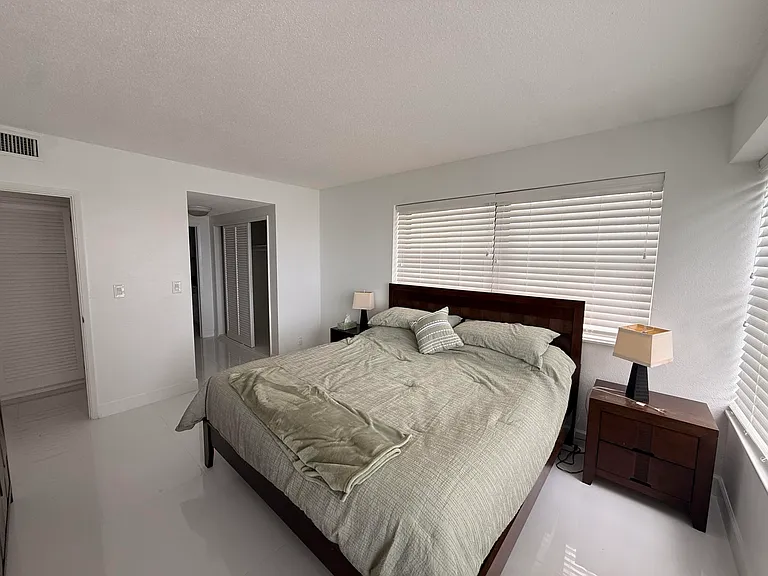 3800 Galt Ocean Dr #601 — Photo 22