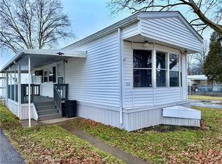 166 Rolling Park Dr N, Massillon, OH 44647