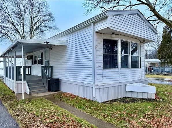 166 Rolling Park Dr N, Massillon, OH 44647