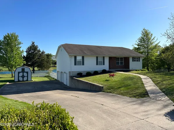 2114 County Road 382, Holts Summit, MO 65043
