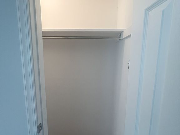 4th image of 102 Milford Ave
