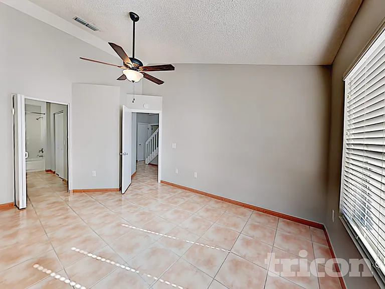 10418 Glassborough Dr — Photo 7