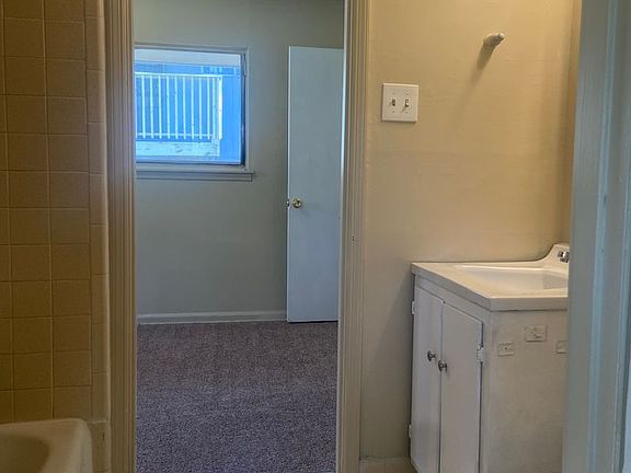 4th image of 4025 Young Ave APT C