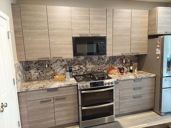 5th image of 5585 Ash Rock Dr