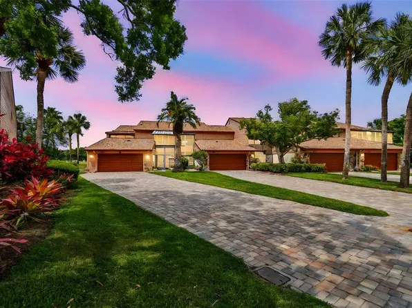 2421 Lake Point Ln, Clearwater, FL 33762