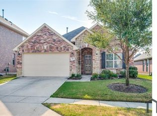 909 Silvermoon Dr, Little Elm, TX 75068