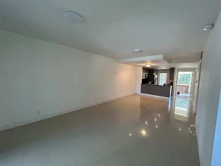 2800 NE 14th Street Cswy #207 — Photo 16