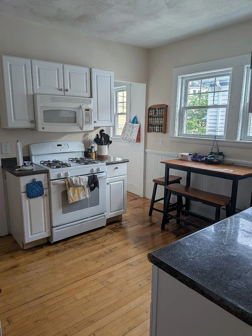 2 bed, 1200 sqft, $2,900 — Photo 2
