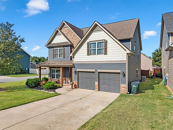 3rd image of 233 N Radcliff Way