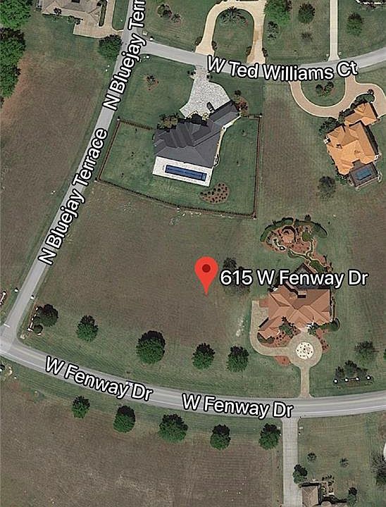 2nd image of 615 W Fenway Dr