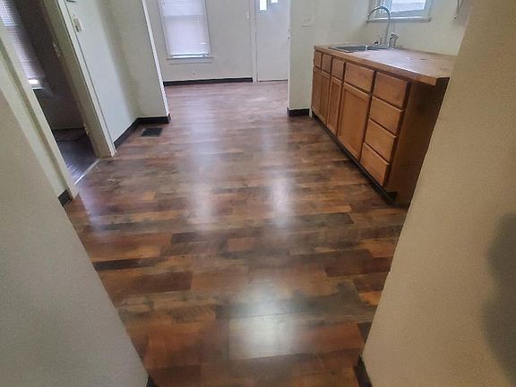 4th image of 1152 21st Ave