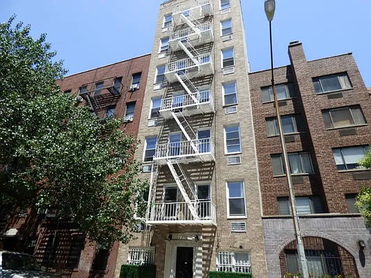 Rented by Town Residential | media 10